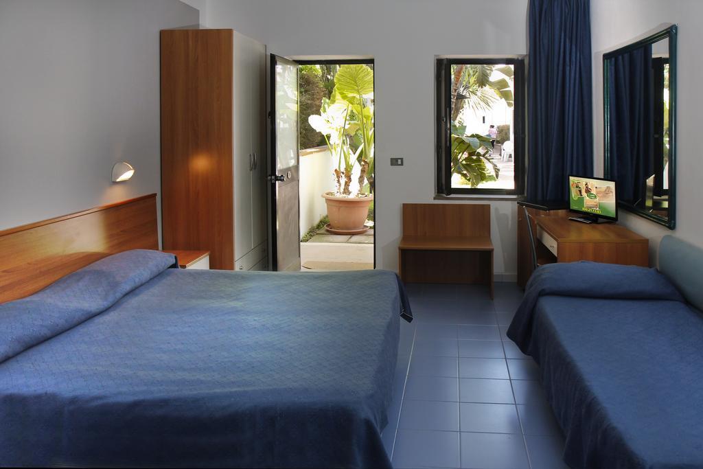Hotel B&B Marina Capaccio Eksteriør bilde