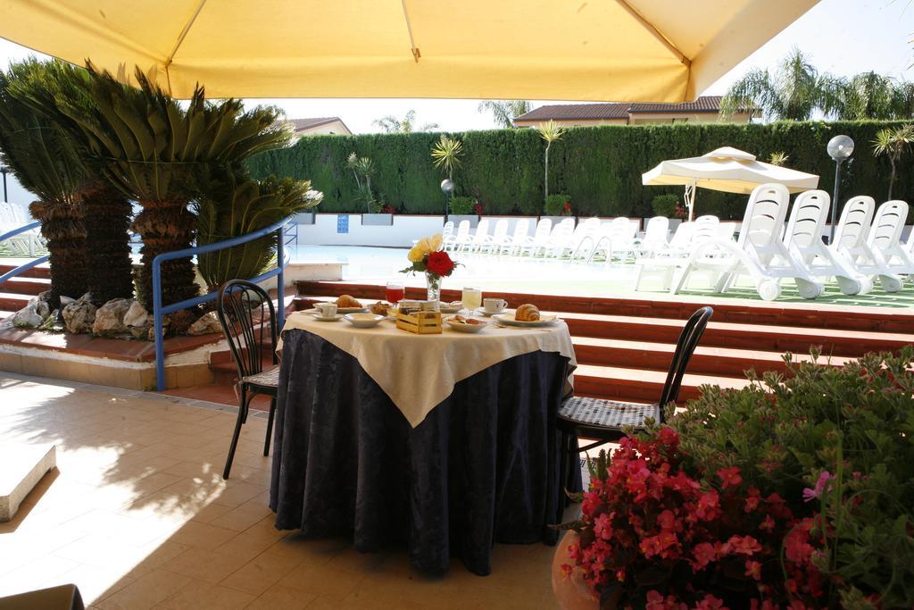 Hotel B&B Marina Capaccio Eksteriør bilde